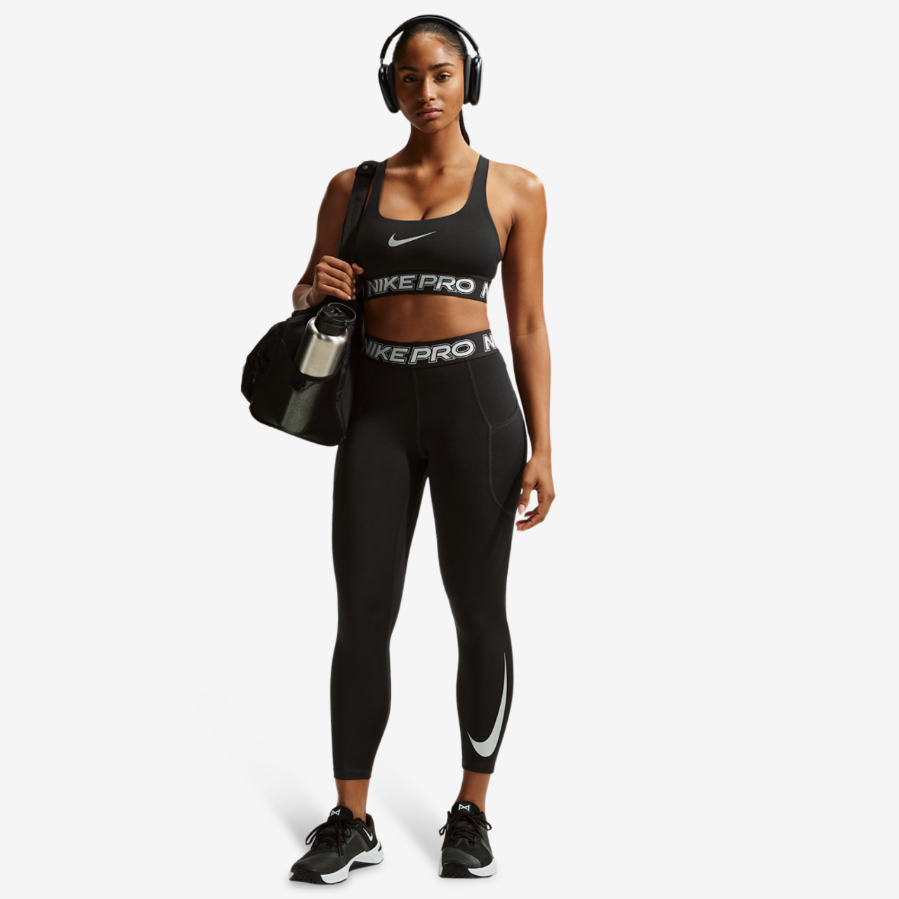 Nike Pro Mid Rise 7/8 Tight Image 3 of 4. Tap to open photo gallery.