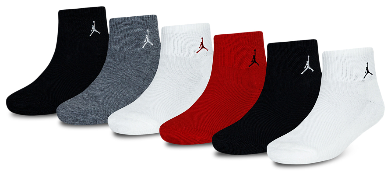 Jordan Everyday Essentials 6 Pack Quarter Socks Image 1 of 2. Tap to open photo gallery.