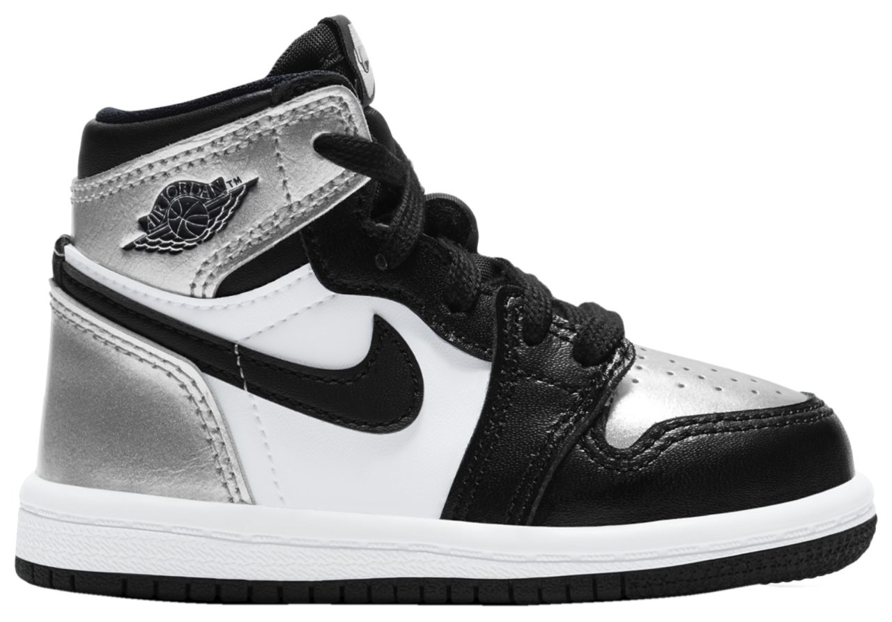 Jordan Retro 1 High OG Image 1 of 5. Tap to open photo gallery.