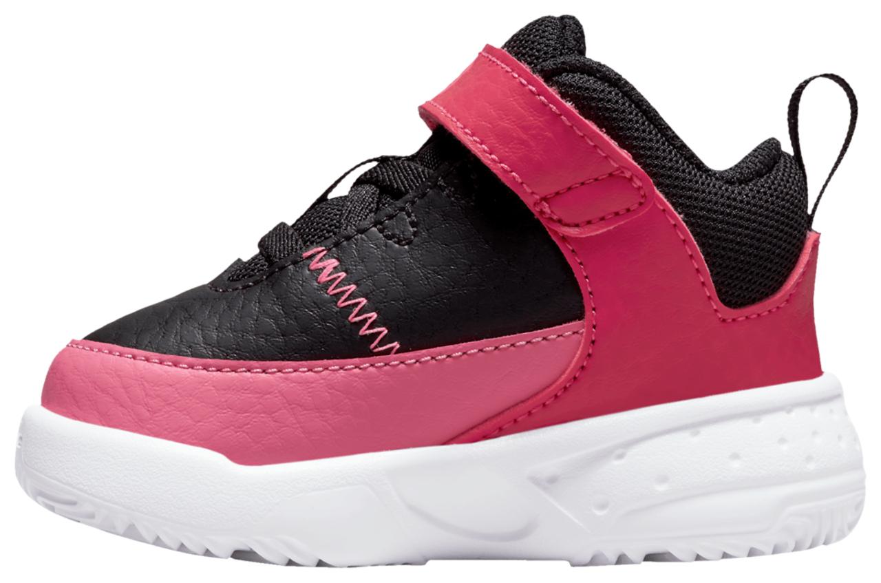 Jordan Max Aura 3 Image 2 of 5. Tap to open photo gallery.