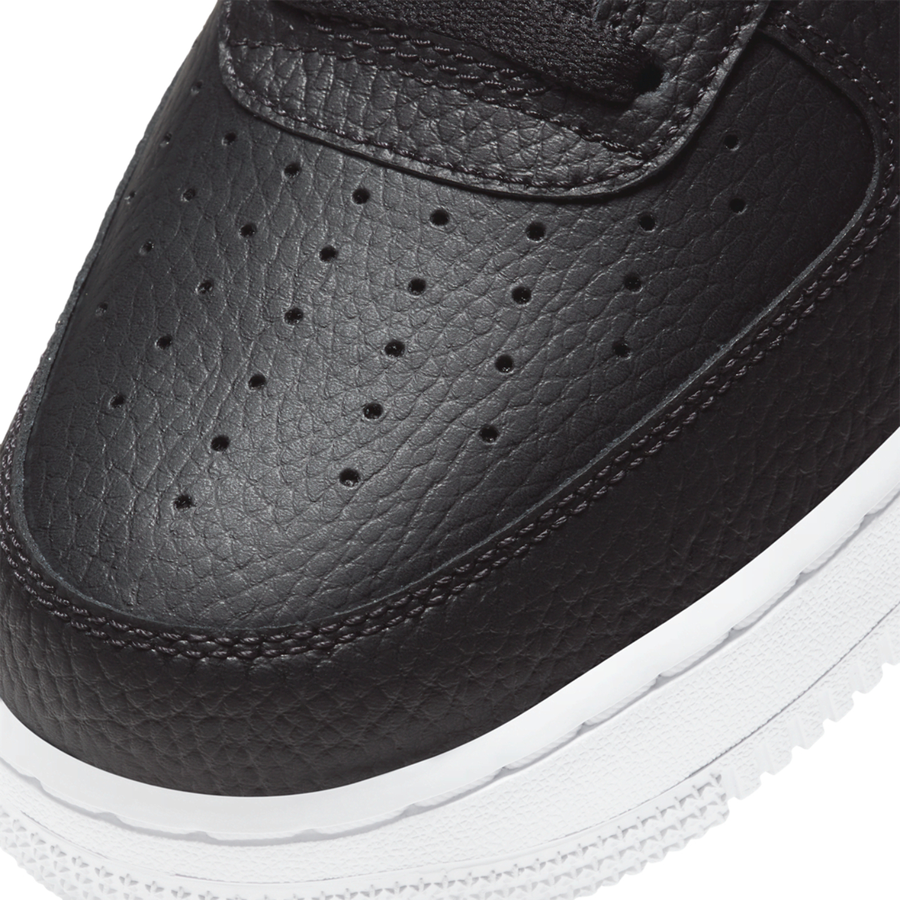 Nike Air Force 1 '07 Image 7 of 7. Tap to open photo gallery.