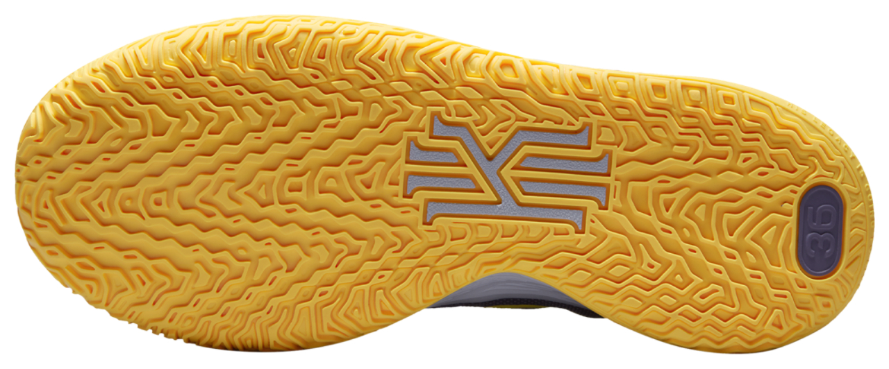 Nike Kyrie 7  Image 5 of 5. Tap to open photo gallery.