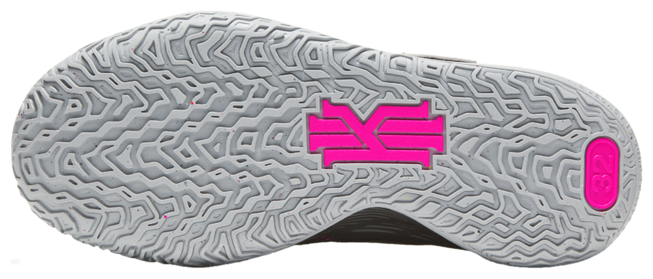 Nike Kyrie 7 Image 5 of 5. Tap to open photo gallery.