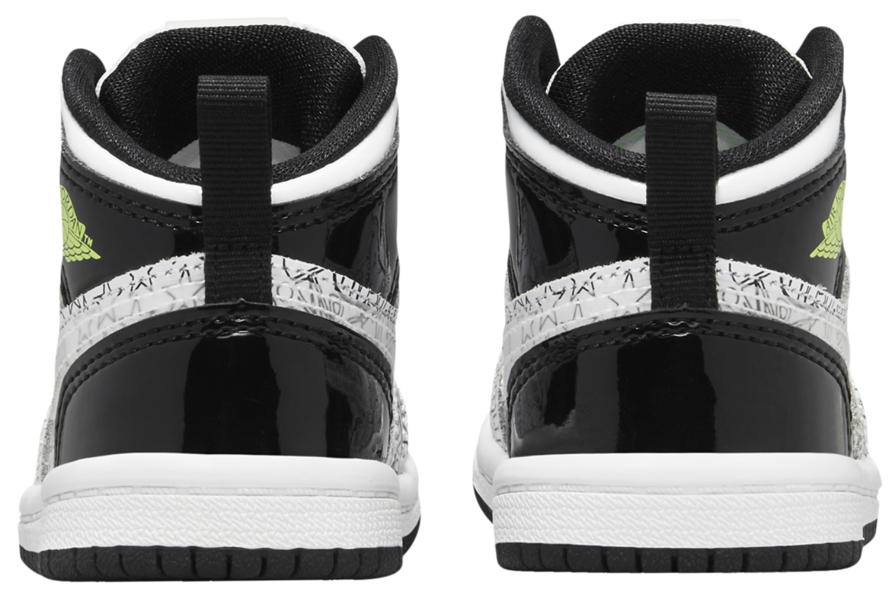 Jordan AJ 1 Mid SE Image 3 of 5. Tap to open photo gallery.