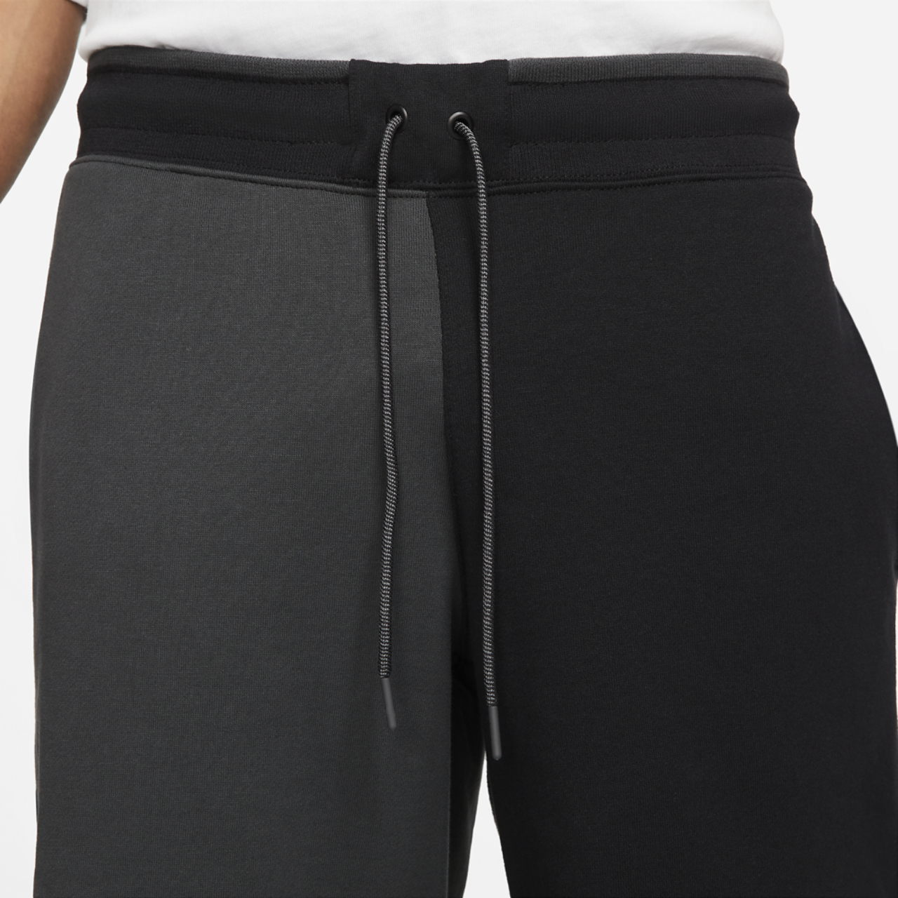 Jordan Jumpman Classic Fleece Short Image 3 of 6. Tap to open photo gallery.