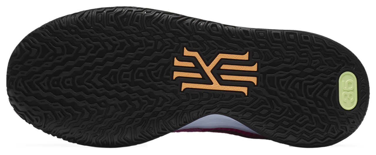 Nike Kyrie 7  Image 5 of 5. Tap to open photo gallery.