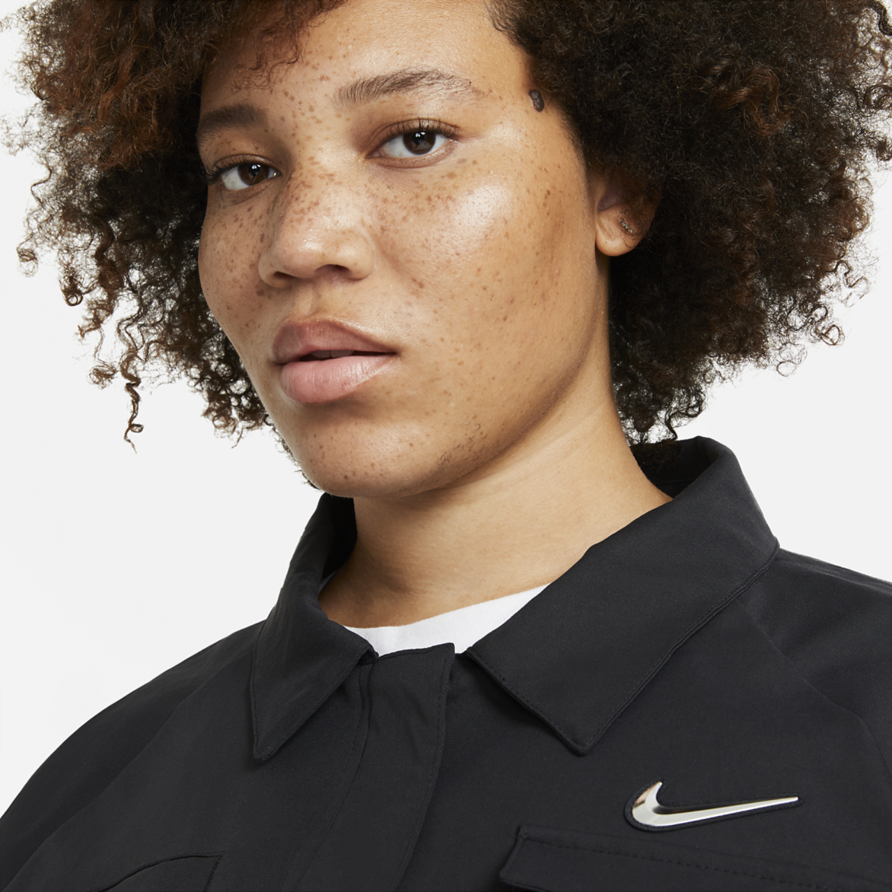 Nike Plus Size Swoosh Jacket Woven Image 4 of 6. Tap to open photo gallery.