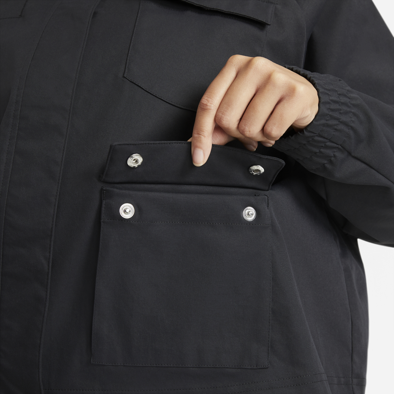 Nike Plus Size Swoosh Jacket Woven Image 6 of 6. Tap to open photo gallery.