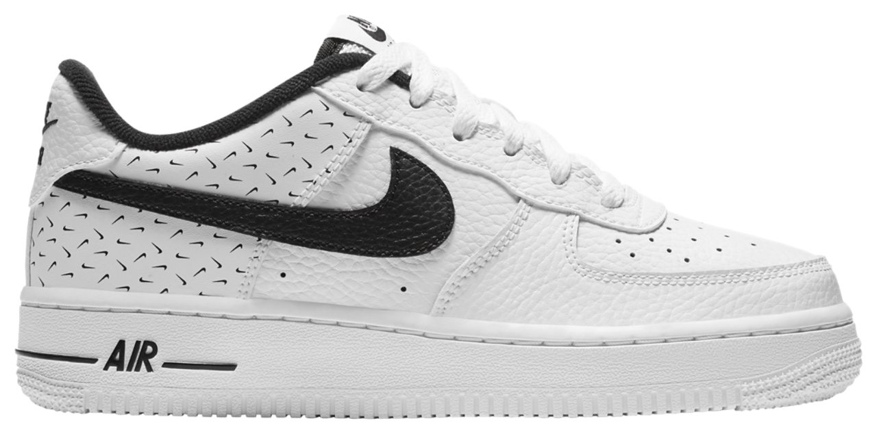 Nike Air Force 1 '07 Image 1 of 5. Tap to open photo gallery.