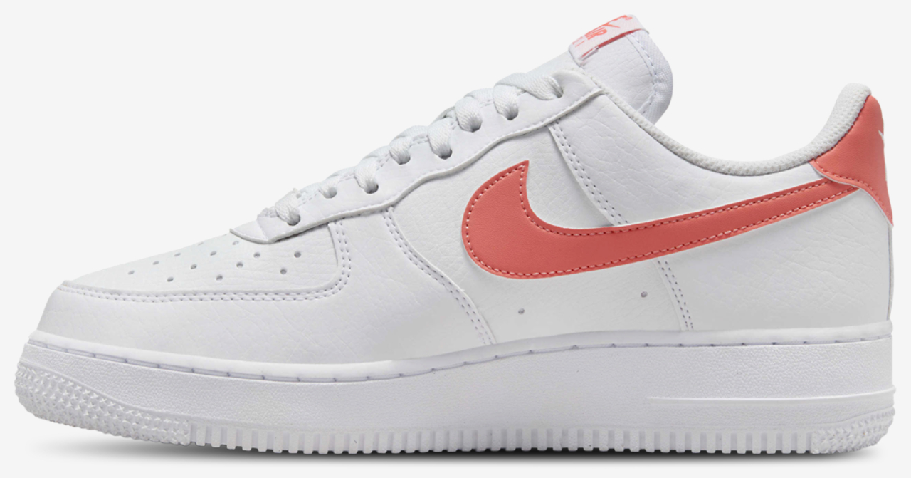 Nike Air Force 1 '07 LE Low Image 2 of 5. Tap to open photo gallery.