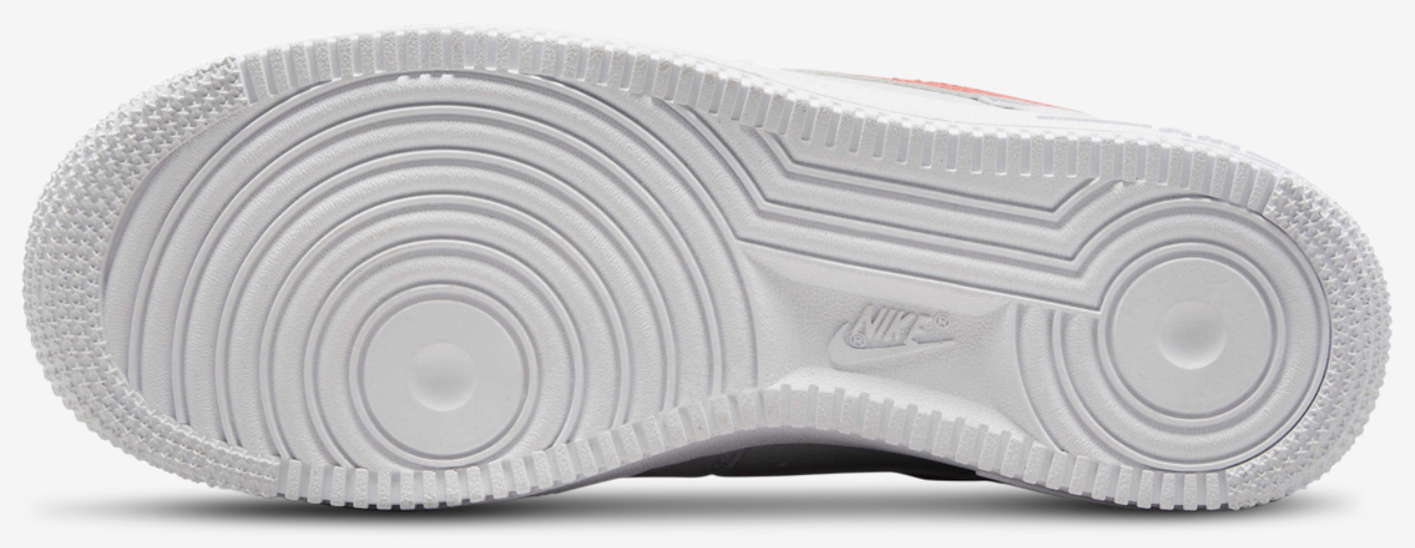 Nike Air Force 1 '07 LE Low Image 5 of 5. Tap to open photo gallery.