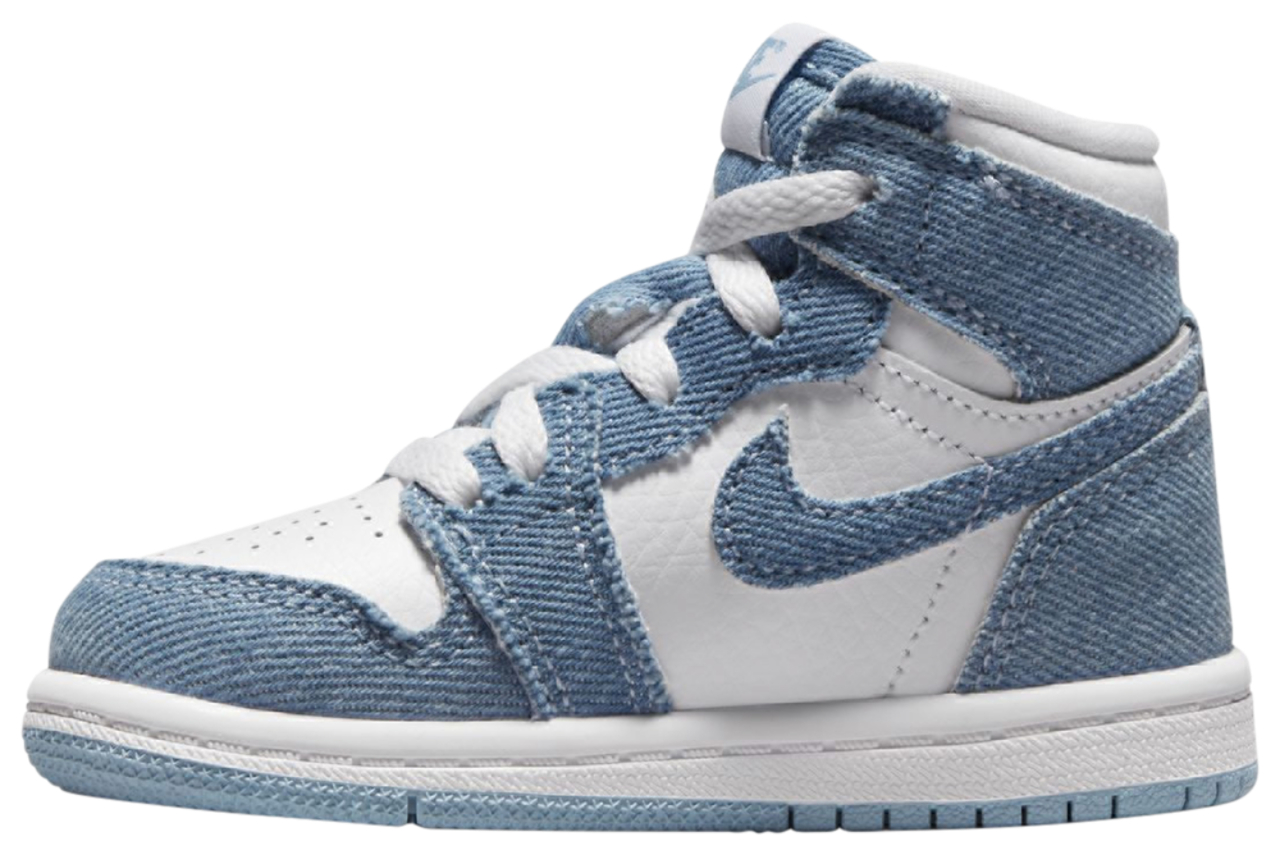 Jordan Retro 1 High OG Image 2 of 5. Tap to open photo gallery.