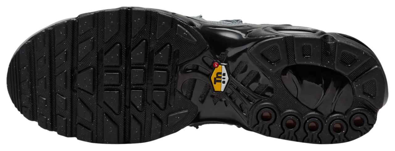 Nike Air Max Plus Utility Image 5 of 5. Tap to open photo gallery.