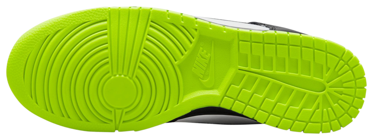 Nike Dunk Hi Image 5 of 5. Tap to open photo gallery.