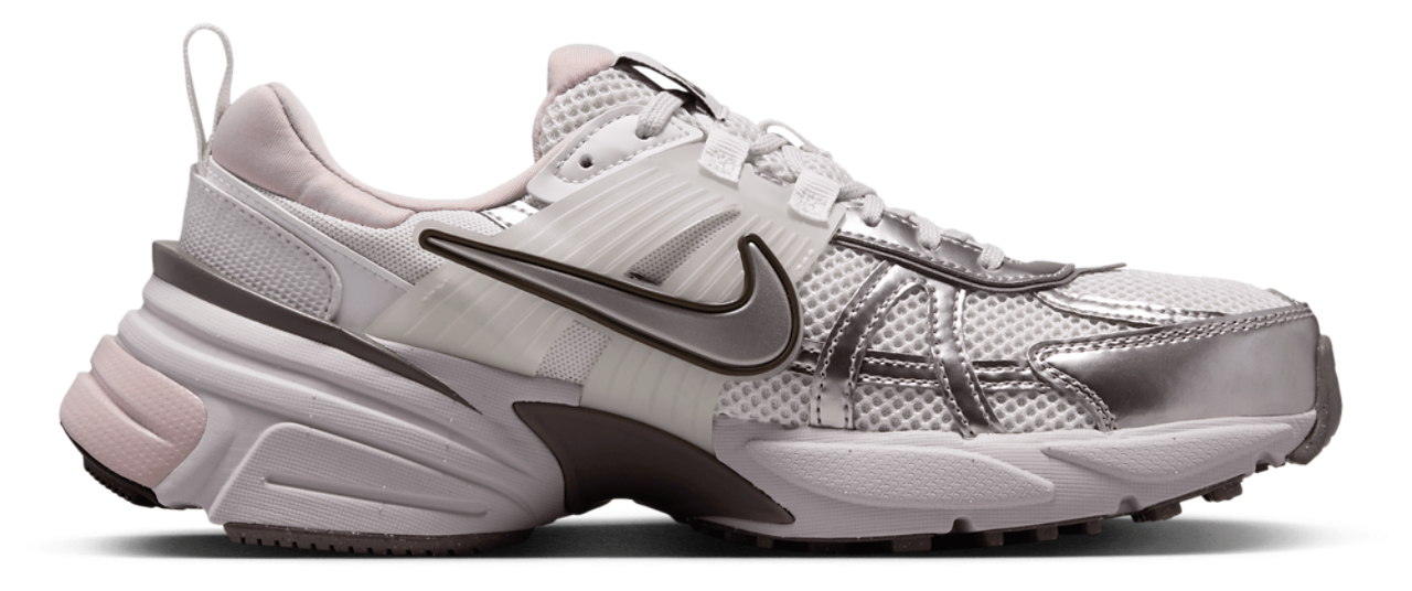 NIKE v2k run ダークグレー 24cm Amazon.com | Nike V2K Run Gore-TEX Women's Waterproof Shoes