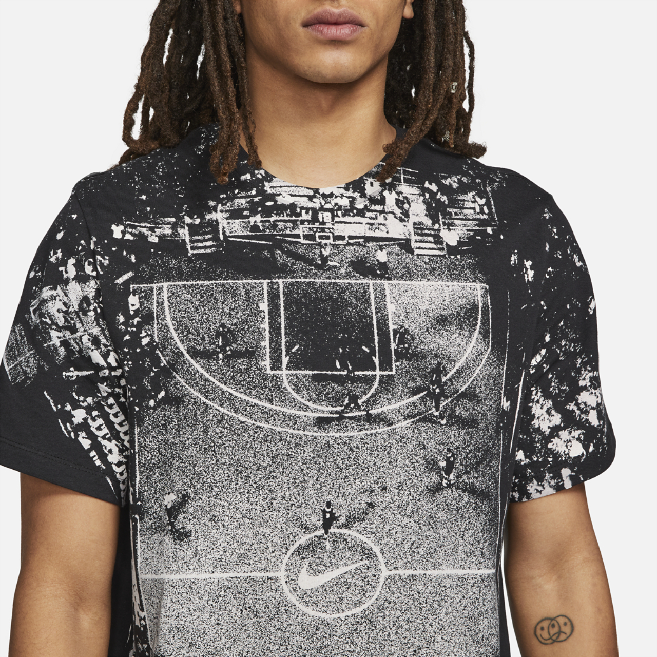 Nike New York vs New York T-Shirt Image 3 of 3. Tap to open photo gallery.