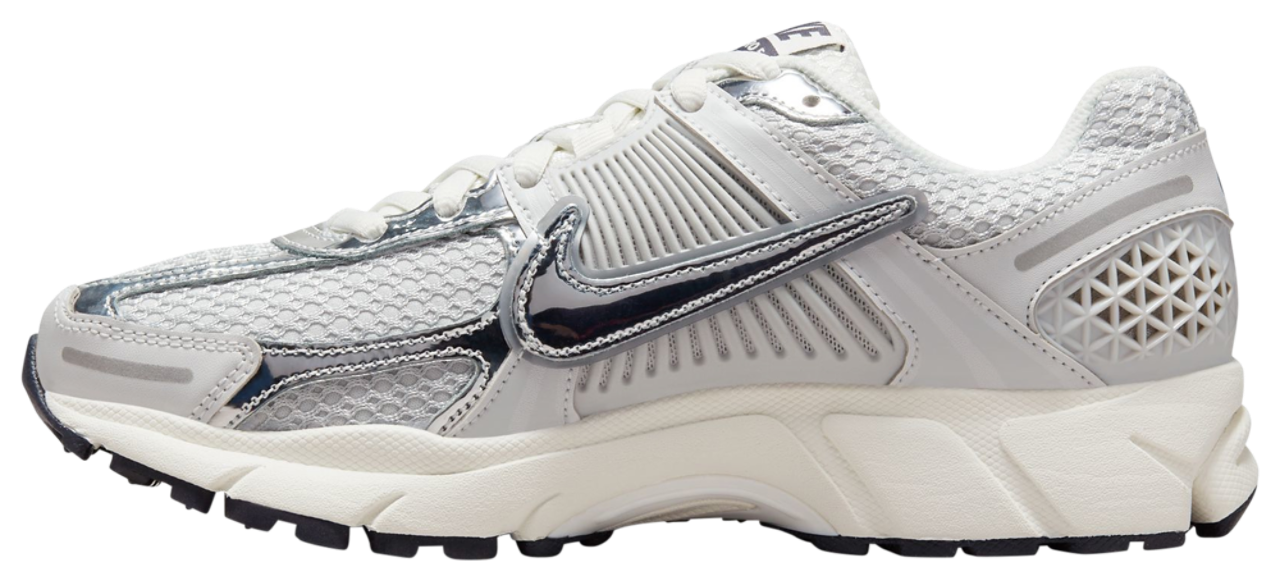 Nike Zoom Vomero 5 Image 3 of 6. Tap to open photo gallery.