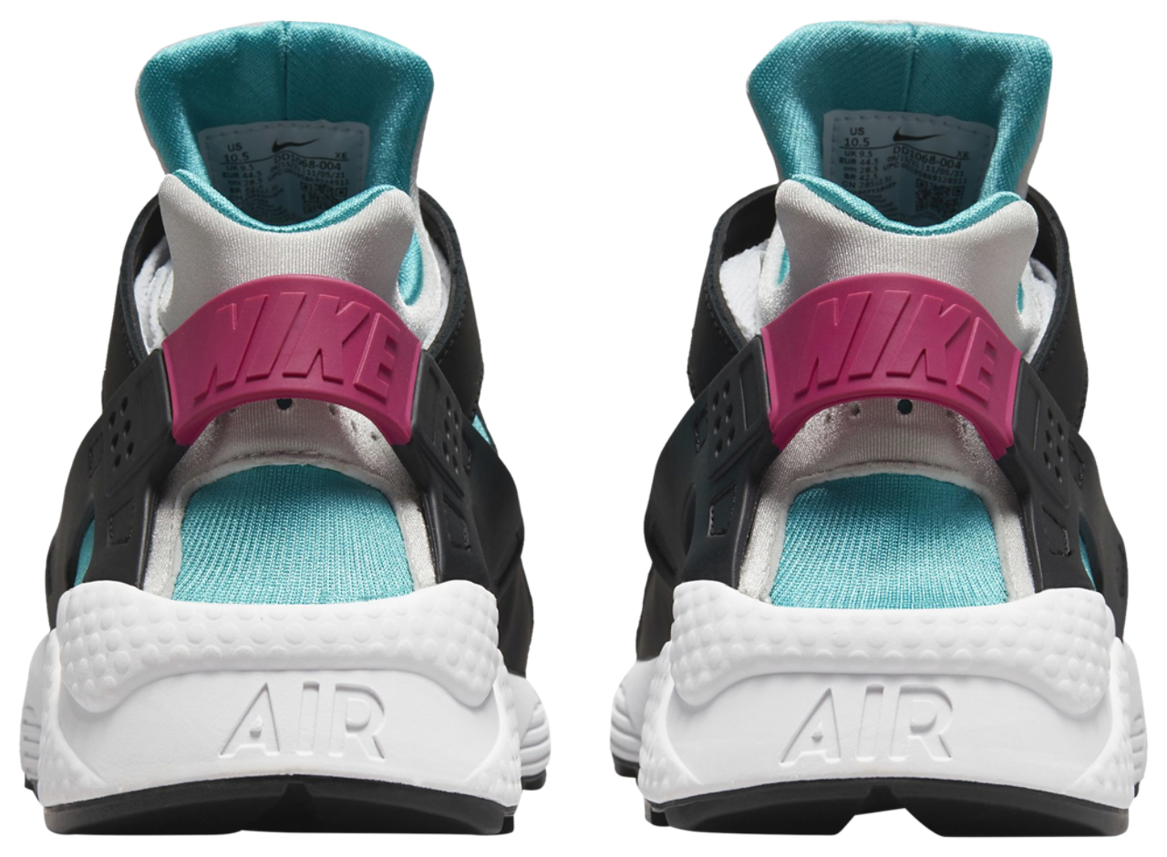 Nike Air Huarache Image 3 of 5. Tap to open photo gallery.