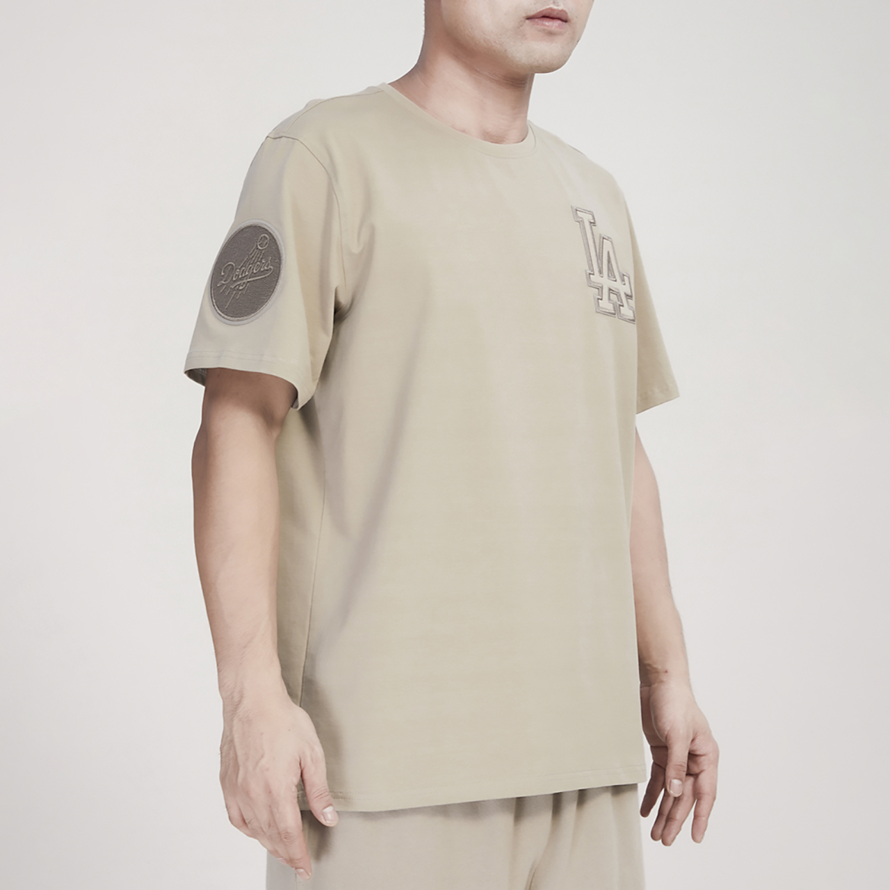 Pro Standard Dodgers Tonal SJ T-Shirt Image 3 of 4. Tap to open photo gallery.