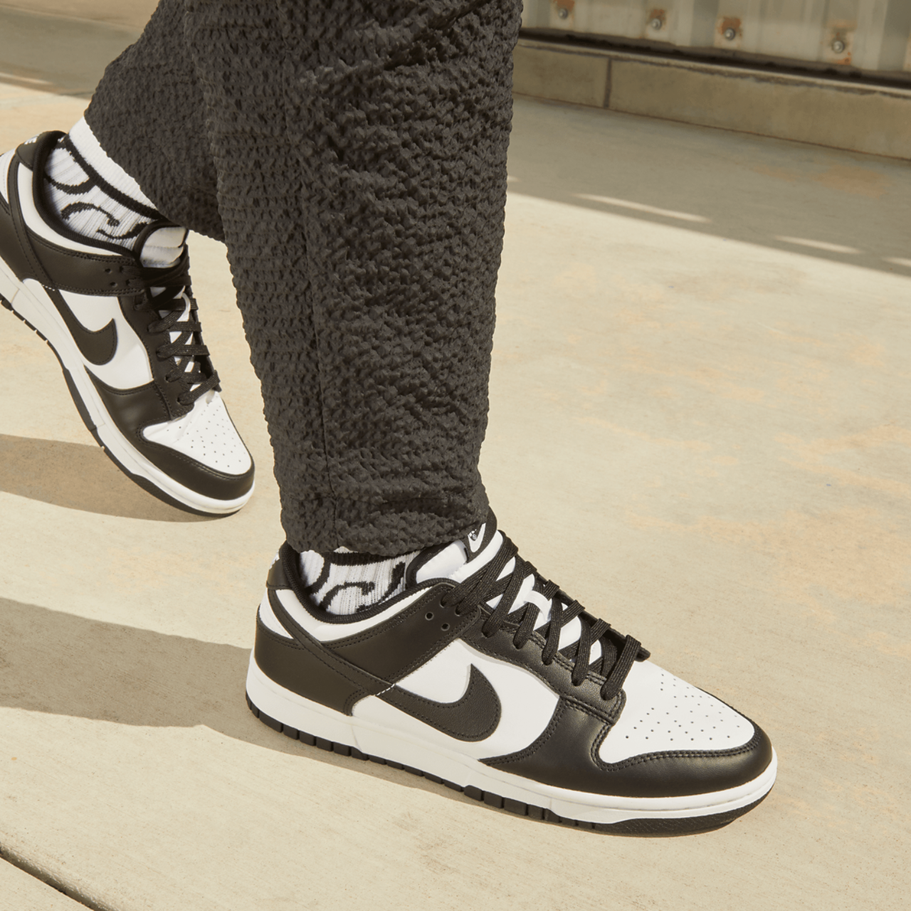 Nike Dunk Low Retro Image 9 of 10. Tap to open photo gallery.