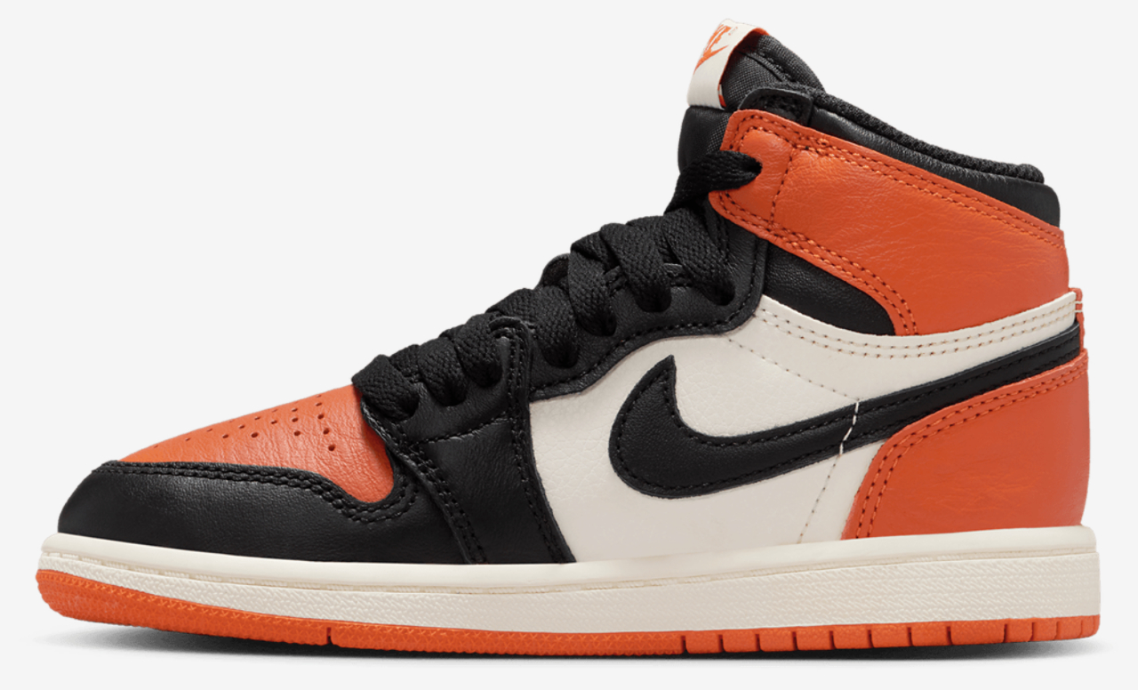 Jordan Retro 1 High OG Image 2 of 9. Tap to open photo gallery.