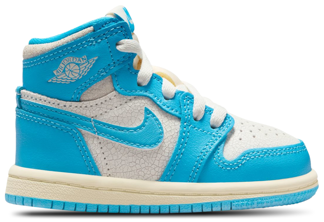 Jordan Retro 1 High OG Image 1 of 5. Tap to open photo gallery.