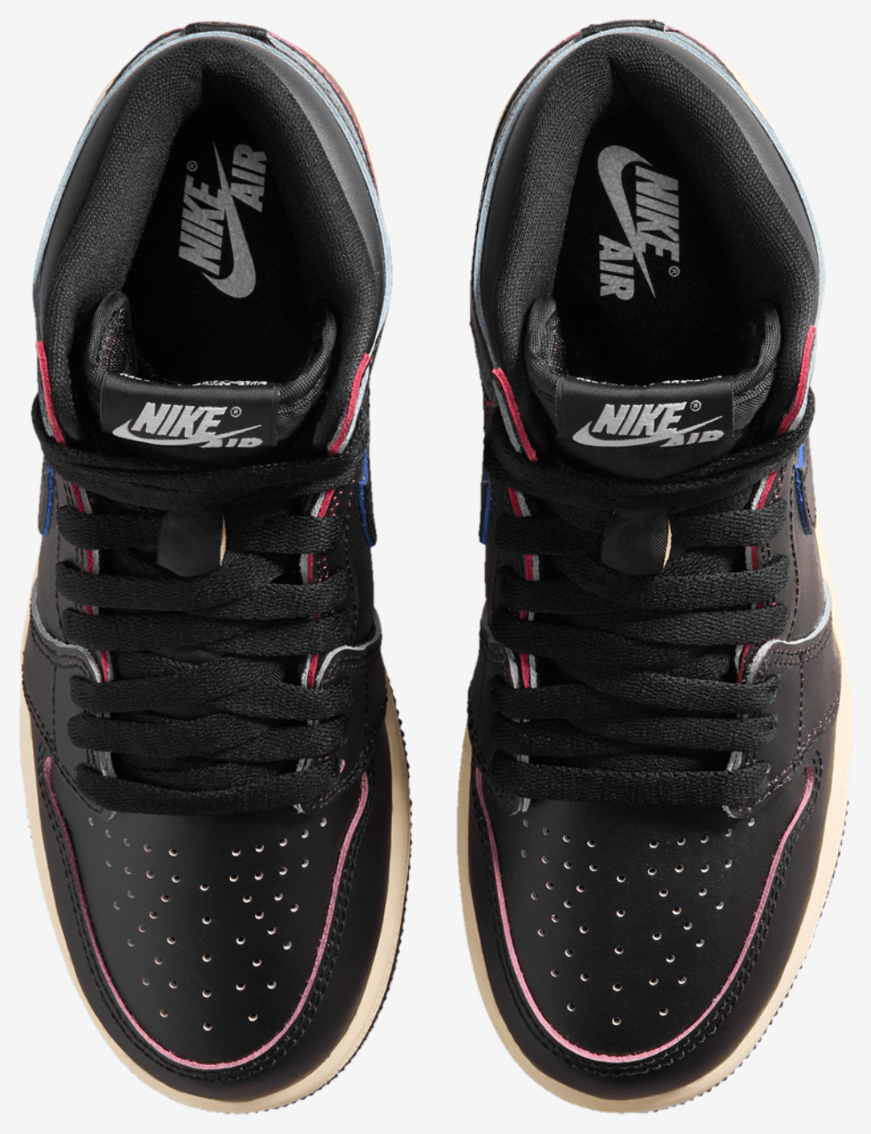 Jordan Retro 1 High OG Image 4 of 8. Tap to open photo gallery.
