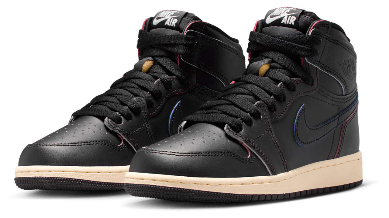 Jordan Retro 1 High OG Image 6 of 8. Tap to open photo gallery.