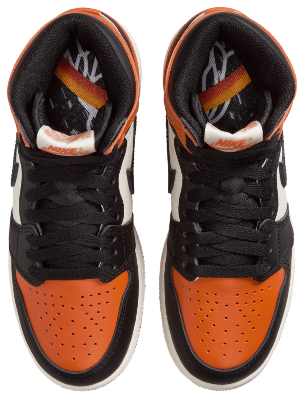 Jordan Retro 1 High OG Image 4 of 8. Tap to open photo gallery.