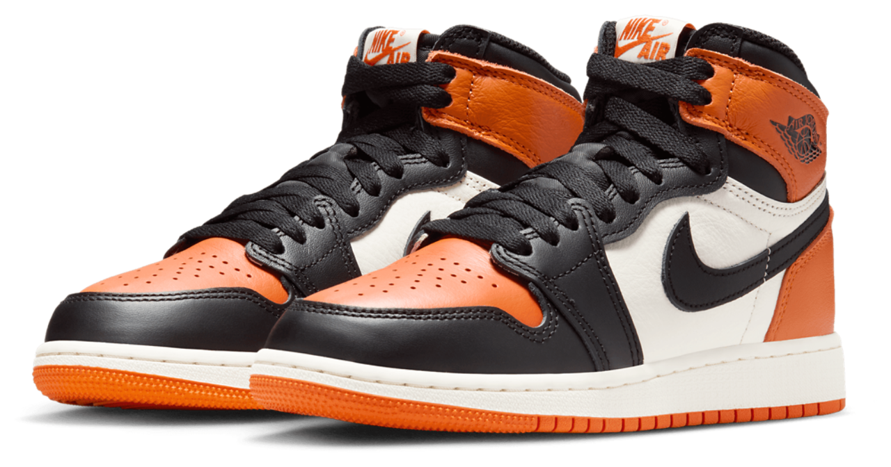 Jordan Retro 1 High OG Image 6 of 8. Tap to open photo gallery.