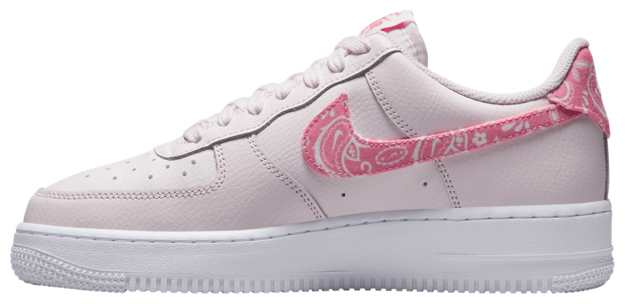 Nike Air Force 1 '07 Image 2 of 5. Tap to open photo gallery.
