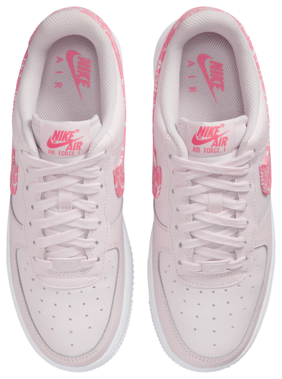 Nike Air Force 1 '07 Image 4 of 5. Tap to open photo gallery.