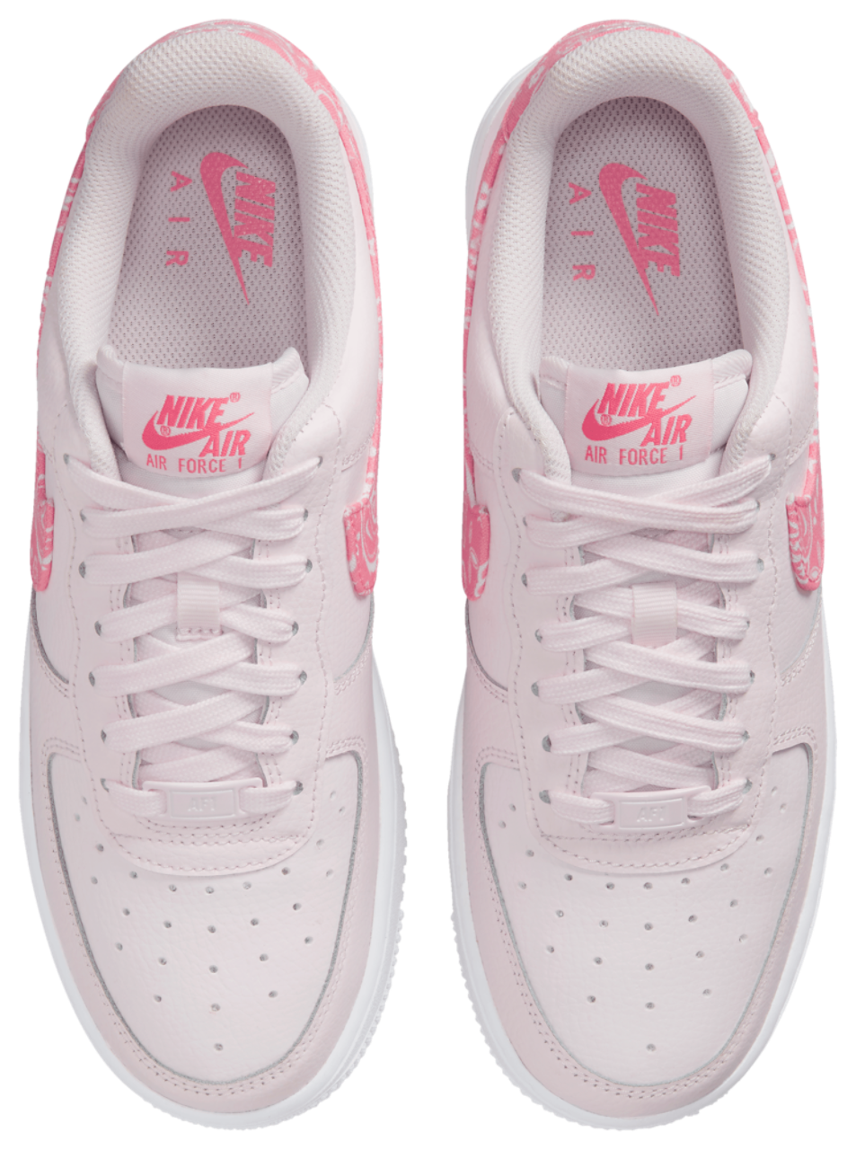 Nike Air Force 1 '07 Image 4 of 5. Tap to open photo gallery.