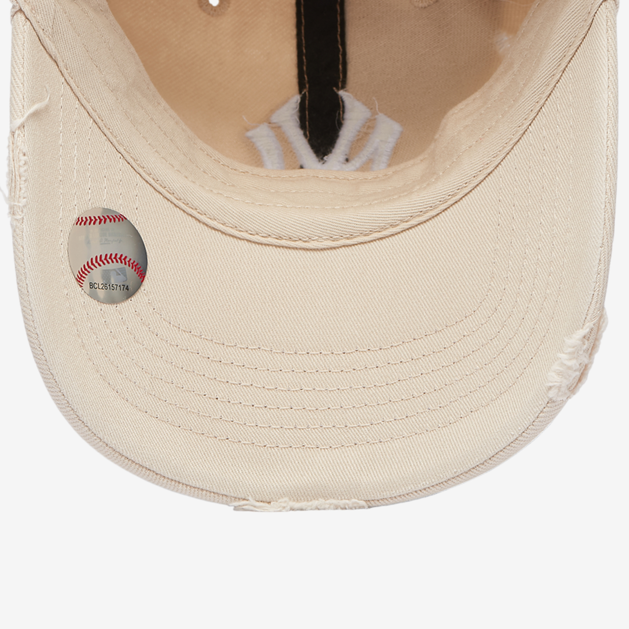 47 Brand Yankees Weathered 47 Clean Up Cap Image 5 of 5. Tap to open photo gallery.