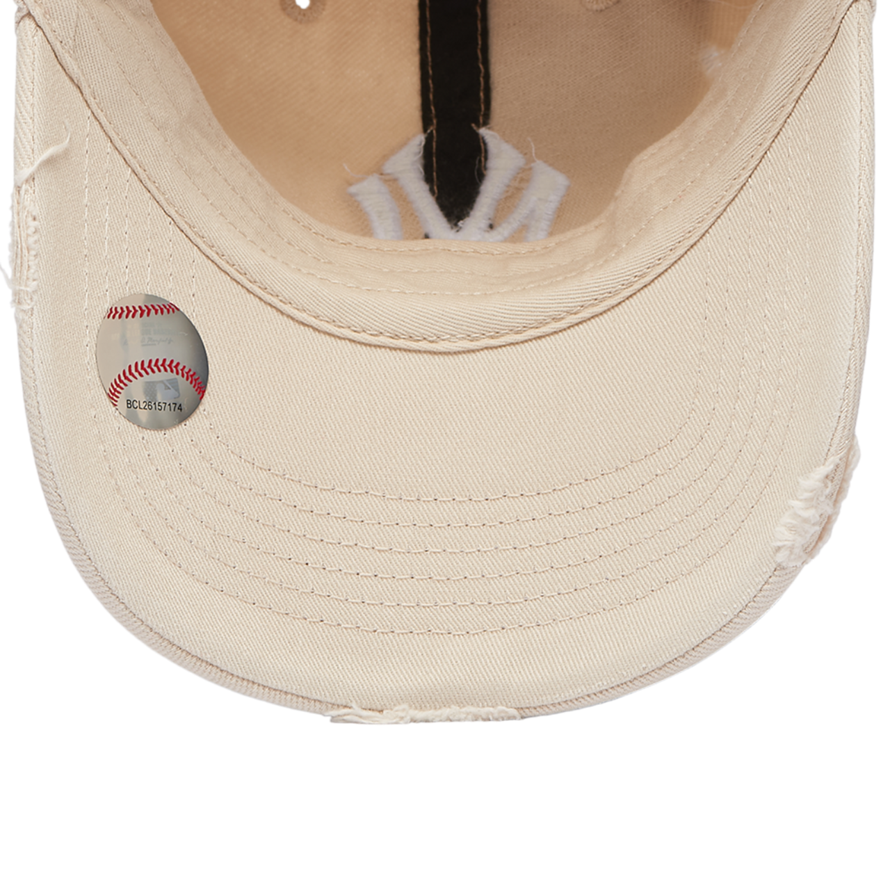 47 Brand Yankees Weathered 47 Clean Up Cap Image 5 of 5. Tap to open photo gallery.