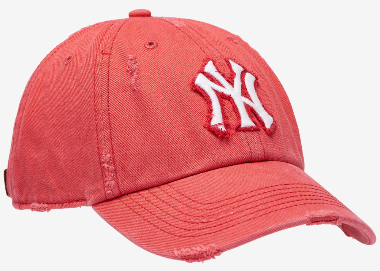 47 Brand Yankees Weathered 47 Clean Up Cap Image 3 of 5. Tap to open photo gallery.