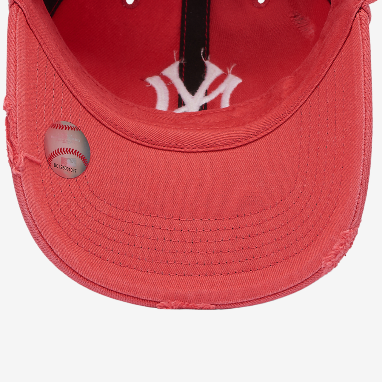 47 Brand Yankees Weathered 47 Clean Up Cap Image 5 of 5. Tap to open photo gallery.
