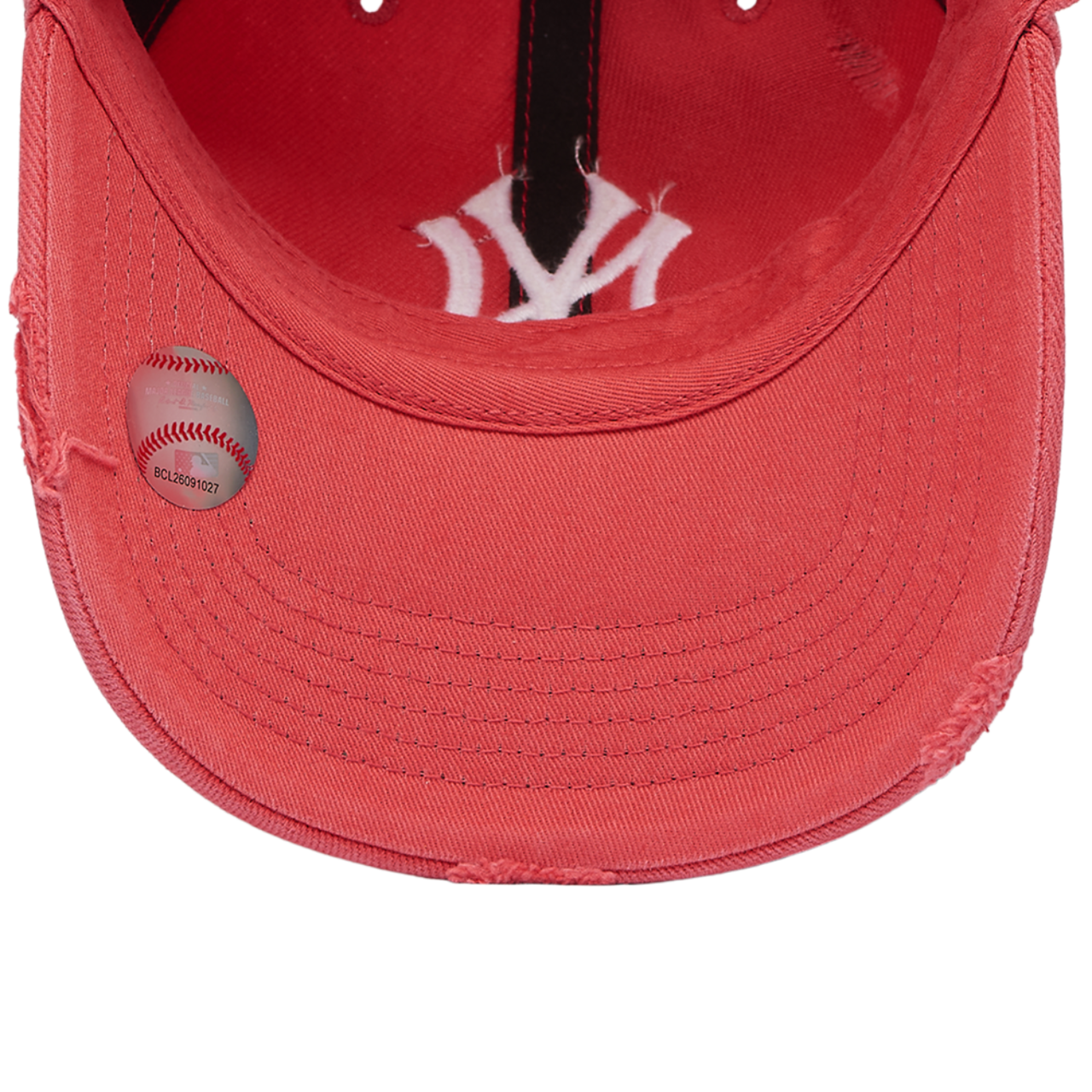 47 Brand Yankees Weathered 47 Clean Up Cap Image 5 of 5. Tap to open photo gallery.