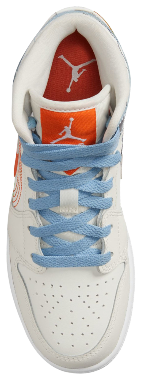 Jordan AJ 1 Mid SE Image 3 of 4. Tap to open photo gallery.