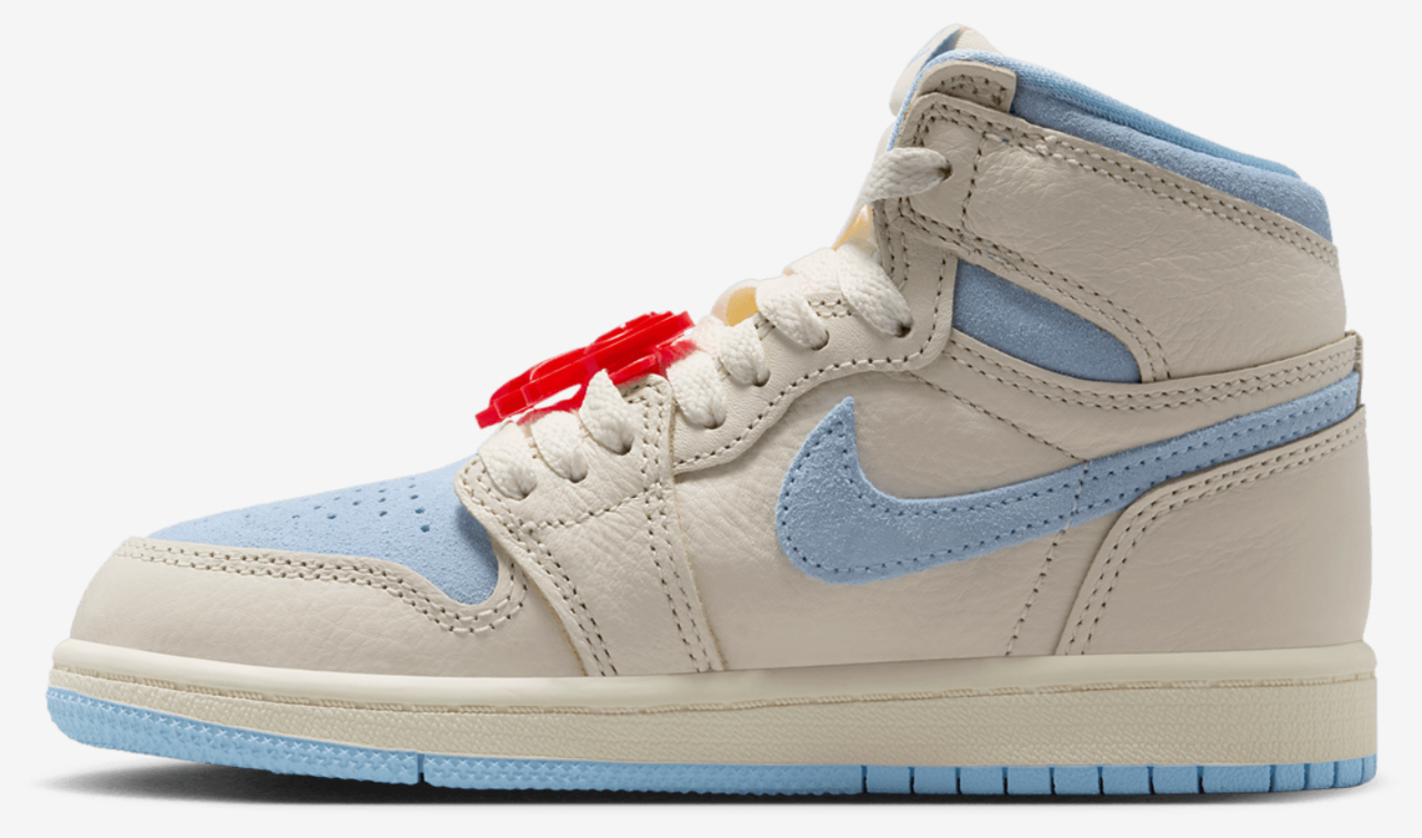 Jordan Retro 1 High OG Image 2 of 9. Tap to open photo gallery.