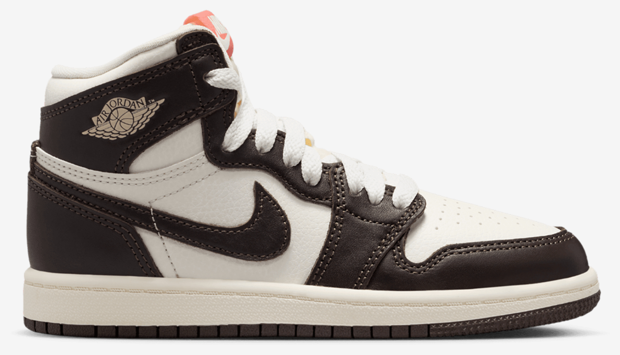 Jordan Retro 1 High OG Image 1 of 9. Tap to open photo gallery.