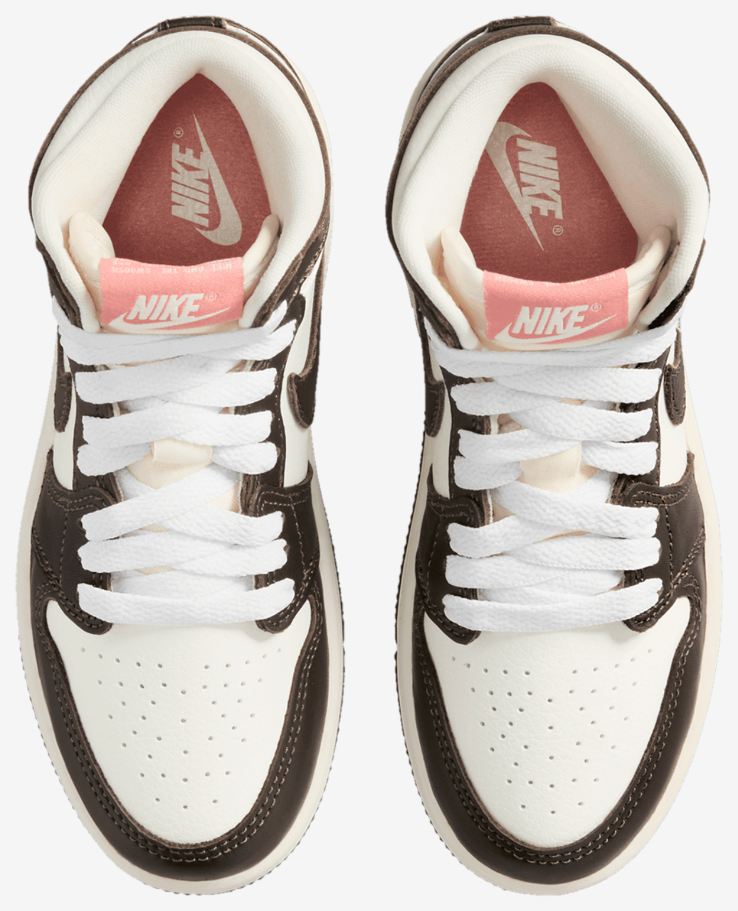 Jordan Retro 1 High OG Image 4 of 9. Tap to open photo gallery.