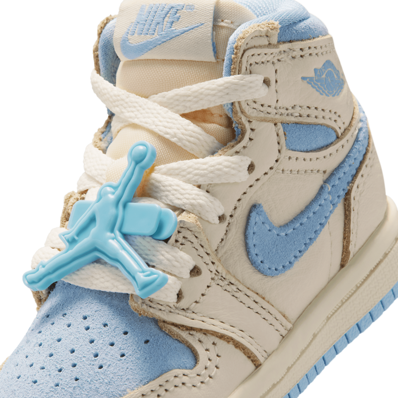 Jordan Retro 1 HI OG Remastered Image 7 of 8. Tap to open photo gallery.