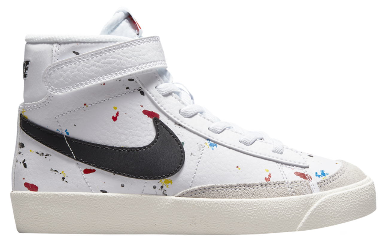 Nike Blazer Mid '77 Image 1 of 5. Tap to open photo gallery.
