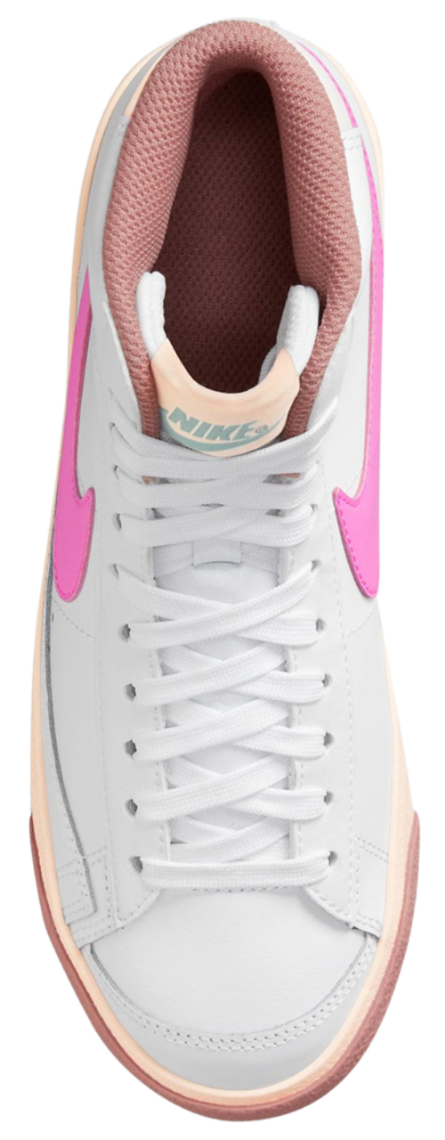 Nike Blazer Mid '77 Image 3 of 4. Tap to open photo gallery.