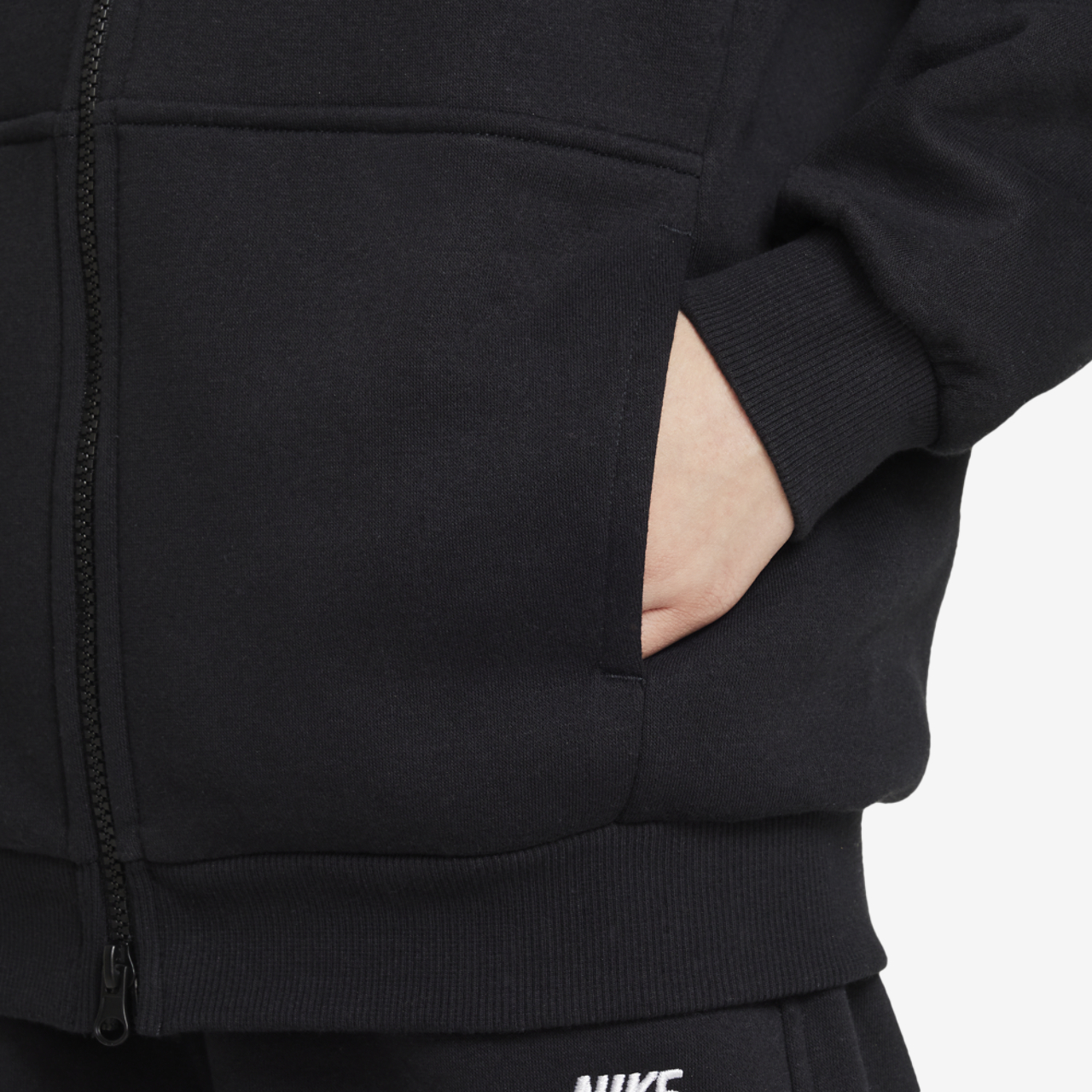 Nike NSW Club Fleece Oversized Full-Zip LBR Image 4 of 4. Tap to open photo gallery.