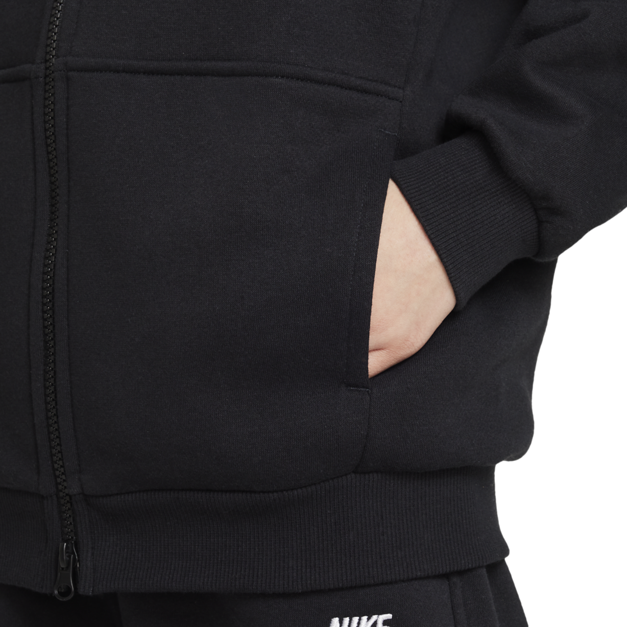 Nike NSW Club Fleece Oversized Full-Zip LBR Image 4 of 4. Tap to open photo gallery.