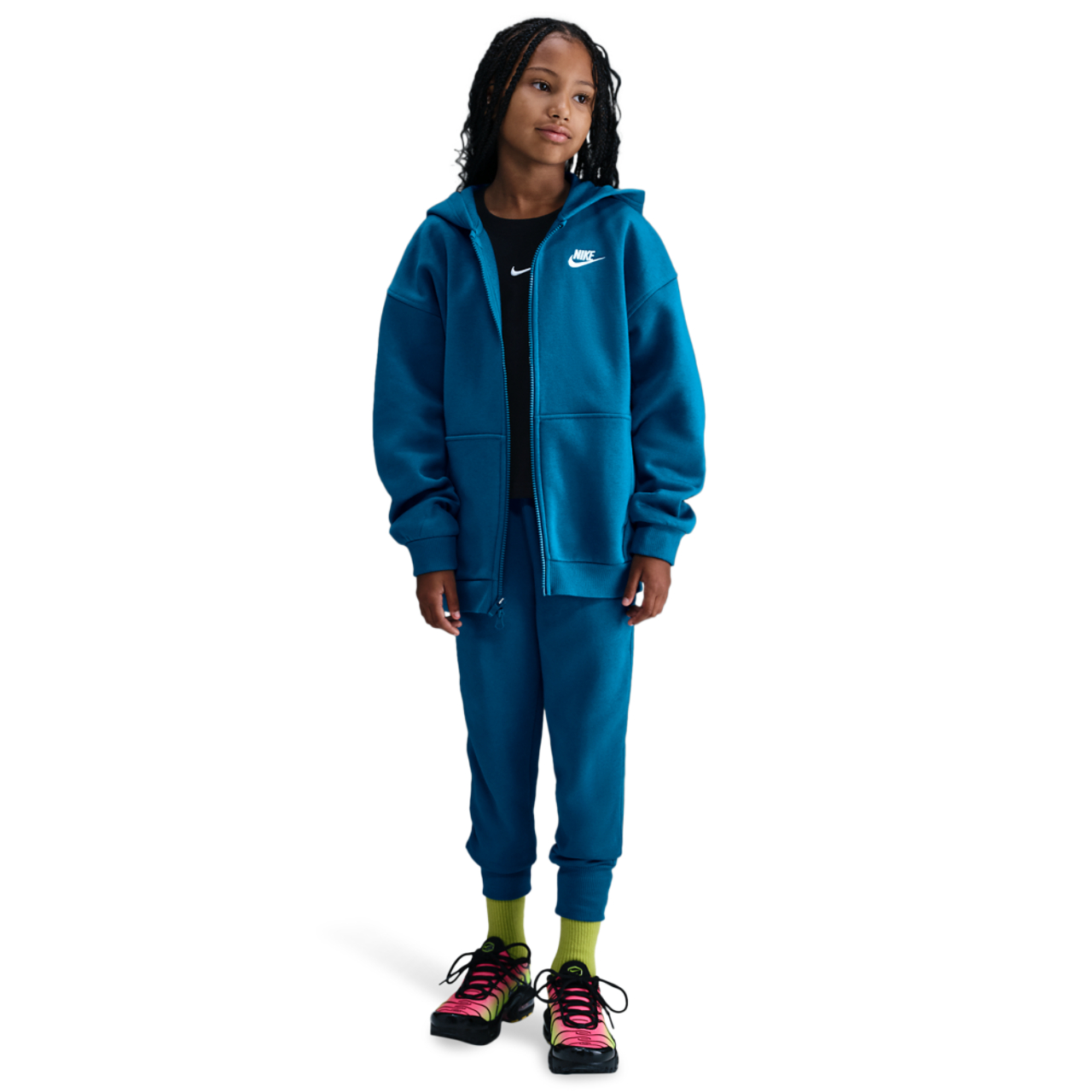 Nike NSW Club Fleece Oversized LBR Full-Zip Image 3 of 3. Tap to open photo gallery.
