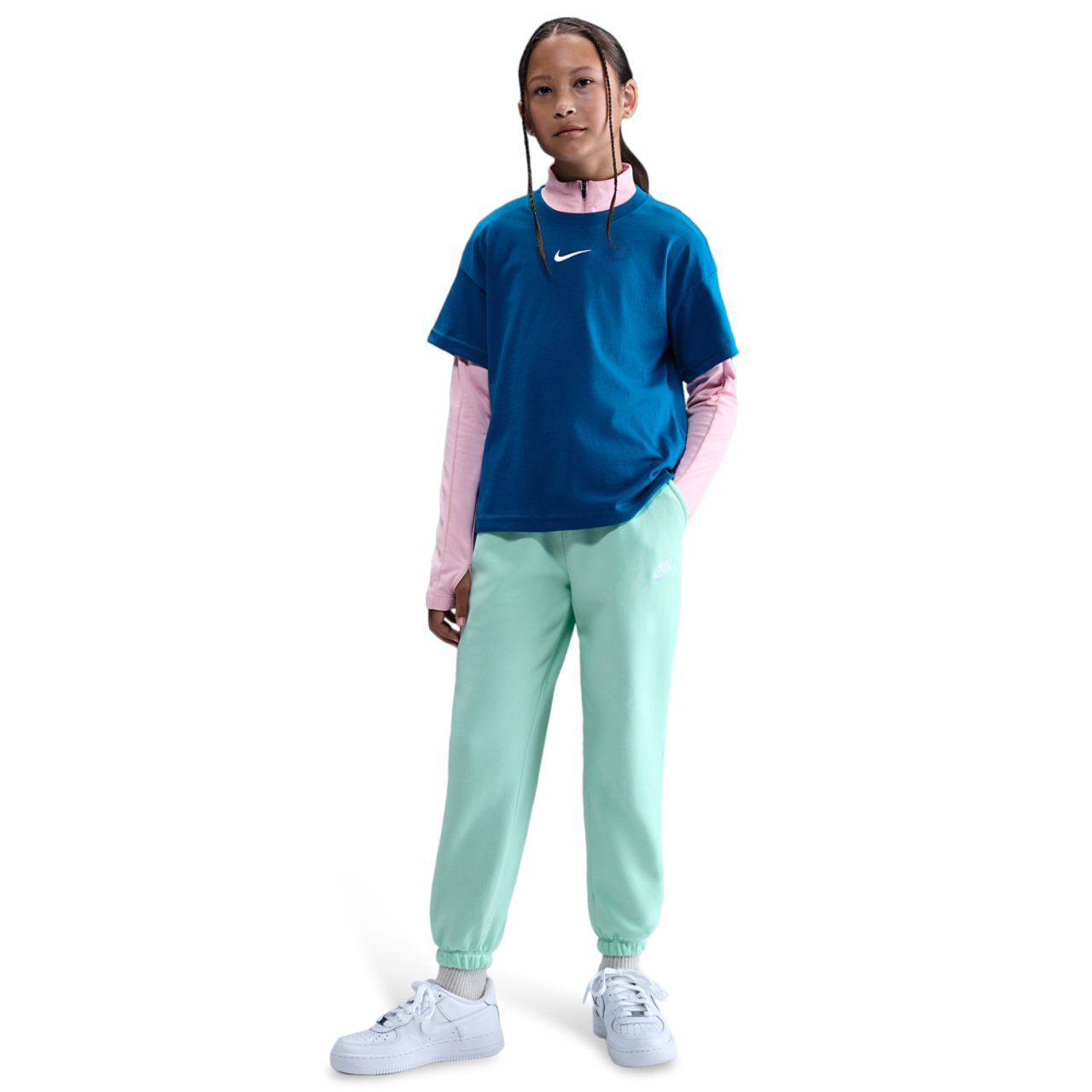 Nike NSW Club LBR Oversized Fleece Pants Image 3 of 4. Tap to open photo gallery.