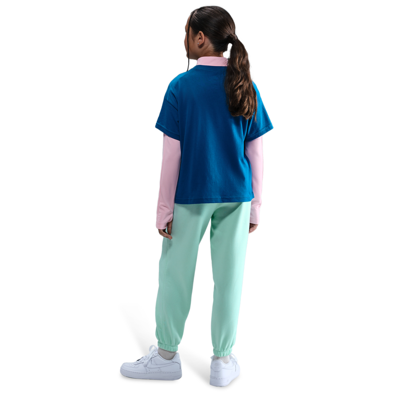 Nike NSW Club LBR Oversized Fleece Pants Image 4 of 4. Tap to open photo gallery.